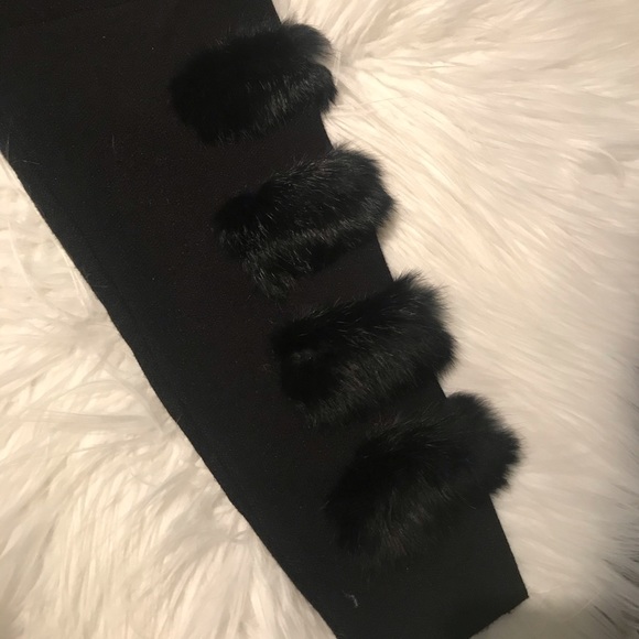 Knitted sweater dress with rabbit fur trims - Picture 4 of 8